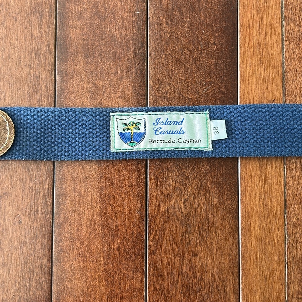 Men’s Island Casuals Blue & Brown Belt with Sports Motif Size 38 - Picture 4 of 7